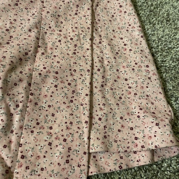 JUSTICE - PINK FLORAL SKIRT - Picture 3 of 4